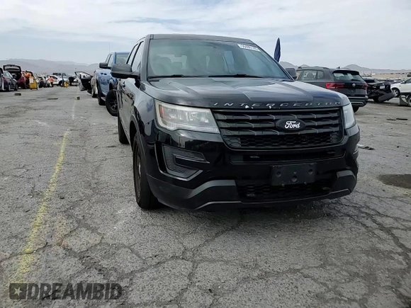 2016 Ford Police Interceptor Utility z VIN 1FM5K8AT9GGB73827, wystawiony jako Copart lot #56400145 z przebiegiem 154 496 mil mil oraz Szkoda całkowita • Salvage title. Historia ofert i sprzedaży dostępna na DreamBid. Obrazek 14.
