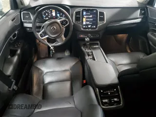 2020 Volvo XC90 Momentum with VIN YV4A221K1L1589730, listed as a Copart auction lot 56577455 with 30,578 mi miles and Salvage title. Bid and sale history available at DreamBid. Image 8.
