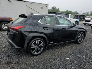 2021 Lexus UX 250h with VIN JTHP9JBH4M2052480, listed as a Copart auction lot 59948845 with 22,033 mi miles and Salvage title. Bid and sale history available at DreamBid. Image 3.