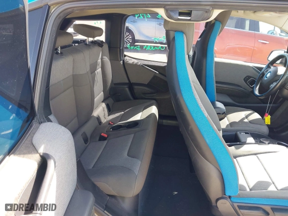 2017 BMW i3 with VIN WBY1Z8C50HV551025, listed as a IAAI auction lot 41722975 with 85,709 mi miles. Bid and sale history available at carsss.com. Image 8.