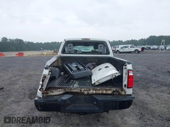 2015 Ford F-250 XLT with VIN 1FT7X2B64FEB25893, listed as a IAAI auction lot 42430677 with 290,675 mi miles and . Bid and sale history available at DreamBid. Image 15.