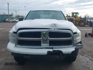 2012 Ram 1500 Big Horn z VIN 1C6RD6GT0CS323124, wystawiony jako IAAI lot #41486027 z przebiegiem 107 784 mil mil oraz . Historia ofert i sprzedaży dostępna na DreamBid. Obrazek 13.