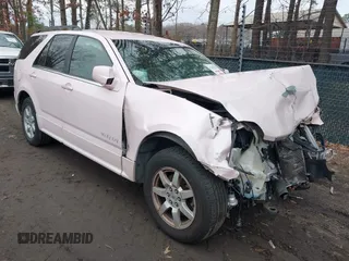 2008 Cadillac SRX AWD with VIN 1GYEE437680129213, listed as a IAAI auction lot 41493519 with 37,704 mi miles. Bid and sale history available at carsss.com. Image 1.