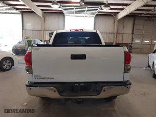 2008 Toyota Tundra LTD with VIN 5TBEV58198S476301, listed as a IAAI auction lot 41528085 with 230,233 mi miles. Bid and sale history available at carsss.com. Image 17.