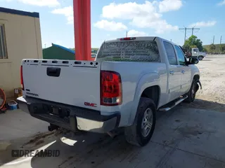 2010 GMC Sierra 1500 with VIN 3GTRCTE07AG194323, listed as a IAAI auction lot 41923049 with 226,780 mi miles and . Bid and sale history available at DreamBid. Image 4.