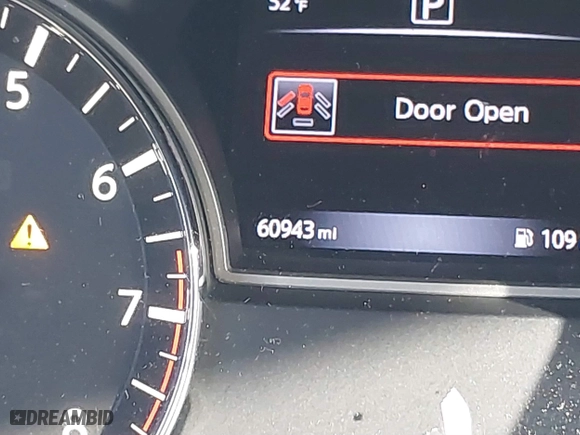 2018 Nissan Altima 2.5 SV with VIN 1N4AL3APXJC295168, listed as a IAAI auction lot 40952599 with 60,943 mi miles. Bid and sale history available at carsss.com. Image 15.