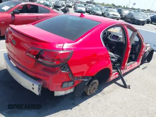 2014 Chevrolet SS z VIN 6G3F15RW2EL957041, wystawiony jako IAAI lot #42404194 z przebiegiem Nie podano mil oraz . Historia ofert i sprzedaży dostępna na DreamBid. Obrazek 4.