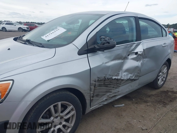 2015 Chevrolet Sonic LT with VIN 1G1JC5SH5F4157626, listed as a IAAI auction lot 41716333 with 131,866 mi miles and . Bid and sale history available at DreamBid. Image 6.
