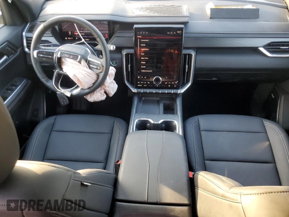 2024 GMC Acadia FWD Elevation z VIN 1GKENKKS7RJ171373, wystawiony jako Copart lot #68134624 z przebiegiem 1 632 mil mil oraz Szkoda całkowita • Salvage title. Historia ofert i sprzedaży dostępna na DreamBid. Obrazek 8.