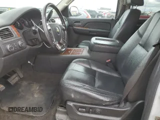 2008 Chevrolet Suburban LTZ with VIN 3GNFK16358G102176, listed as a Copart auction lot 54278824 with 226,746 mi miles and Clean Title. Bid and sale history available at carsss.com. Image 7.
