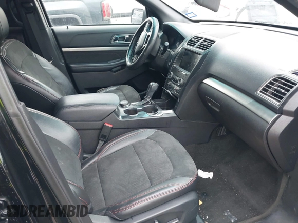2018 Ford Explorer XLT with VIN 1FM5K8D83JGC20557, listed as a IAAI auction lot 41554727 with 98,180 mi miles and . Bid and sale history available at carsss.com. Image 5.