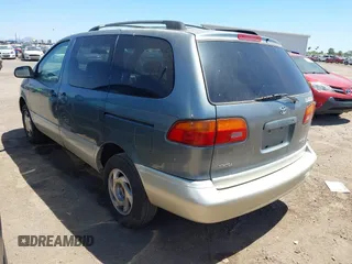 1999 Toyota Sienna LE with VIN 4T3ZF13C3XU109706, listed as a IAAI auction lot 42034205 with 1 mi miles. Bid and sale history available at carsss.com. Image 3.