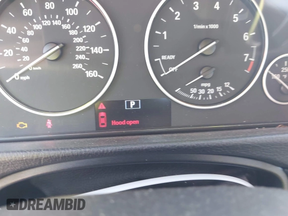 2014 BMW 3 Series 328i with VIN WBA3A5C53EP601526, listed as a IAAI auction lot 41910806 with 114,877 mi miles. Bid and sale history available at carsss.com. Image 7.