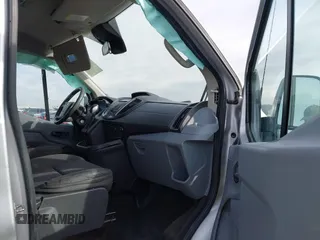 2015 Ford Transit XL z VIN 1FMZK1YMXFKA97523, wystawiony jako IAAI lot #40971108 z przebiegiem 253 712 mil mil oraz . Historia ofert i sprzedaży dostępna na DreamBid. Obrazek 5.