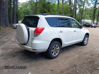 2006 Toyota RAV4 с VIN JTMBD33V466020182, выставлен на аукционе IAAI как лот 42533808 с пробегом 208 502 миль миль и . История ставок и продаж доступна на DreamBid. Изображение 4.
