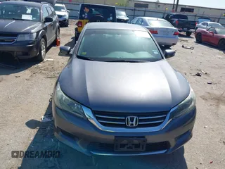 2014 Honda Accord LX z VIN 1HGCR2F33EA117042, wystawiony jako IAAI lot #41975104 z przebiegiem 219 511 mil mil oraz . Historia ofert i sprzedaży dostępna na DreamBid. Obrazek 12.