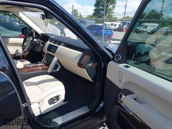 2016 Land Rover Range Rover Supercharged with VIN SALGS2EF6GA254200, listed as a IAAI auction lot 42327143 with 71,964 mi miles and . Bid and sale history available at DreamBid. Image 5.