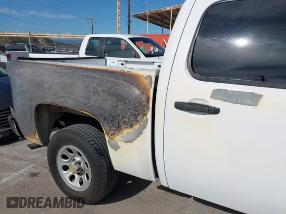 2007 Chevrolet Silverado 1500 Work Truck with VIN 2GCEC13C671558491, listed as a IAAI auction lot 41365136 with 135,260 mi miles and . Bid and sale history available at DreamBid. Image 13.