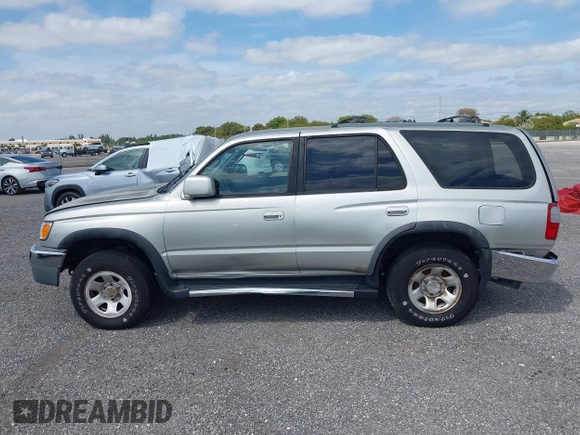 1999 Toyota 4Runner SR5 with VIN JT3GN86R9X0102254, listed as a IAAI auction lot 38751123 with Not Provided miles. Bid and sale history available at carsss.com. Image 14.