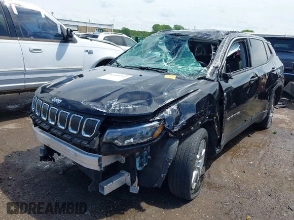 2022 Jeep Compass Latitude with VIN 3C4NJCBB4NT187403, listed as a IAAI auction lot 42109722 with 50,088 mi miles and . Bid and sale history available at DreamBid. Image 2.