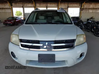 2008 Mitsubishi Endeavor LS z VIN 4A4MN21S28E011958, wystawiony jako Copart lot #55628595 z przebiegiem 188 132 mil mil oraz Szkoda całkowita • Salvage title. Historia ofert i sprzedaży dostępna na DreamBid. Obrazek 5.
