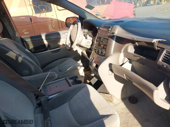 2007 Toyota Sienna CE with VIN 5TDZK23C37S072935, listed as a IAAI auction lot 41687866 with 999,999 mi miles. Bid and sale history available at carsss.com. Image 5.
