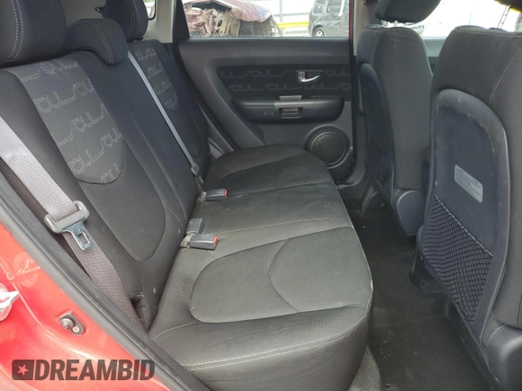 2013 Kia Soul + z VIN KNDJT2A61D7589518, wystawiony jako Copart lot #58082715 z przebiegiem 158 200 mil mil oraz Szkoda całkowita • Salvage title. Historia ofert i sprzedaży dostępna na DreamBid. Obrazek 10.