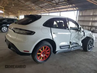 2023 Porsche Macan with VIN WP1AA2A50PLB00727, listed as a Copart auction lot 53501815 with 7,854 mi miles and Salvage Title. Bid and sale history available at carsss.com. Image 3.