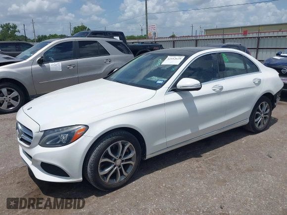 2015 Mercedes-Benz C 300 Luxury with VIN 55SWF4KB9FU041010, listed as a IAAI auction lot 42552629 with 137,001 mi miles and . Bid and sale history available at DreamBid. Image 17.