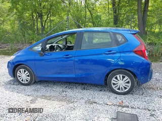 2016 Honda Fit LX z VIN JHMGK5H55GX027913, wystawiony jako IAAI lot #42367857 z przebiegiem 114 776 mil mil oraz . Historia ofert i sprzedaży dostępna na DreamBid. Obrazek 14.