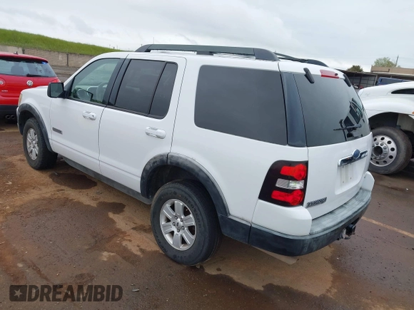 2007 Ford Explorer XLT with VIN 1FMEU73E47UA93775, listed as a IAAI auction lot 41945108 with 202,590 mi miles. Bid and sale history available at carsss.com. Image 3.
