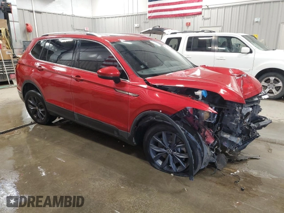 2022 Volkswagen Tiguan SE with VIN 3VV2B7AX2NM039833, listed as a Copart auction lot 66124675 with 43,536 mi miles and Clean title. Bid and sale history available at DreamBid. Image 4.