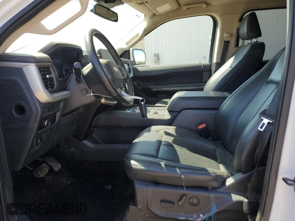2023 Ford Expedition Max XLT with VIN 1FMJK1J83PEA13732, listed as a Copart auction lot 52970035 with 34,123 mi miles and Salvage title. Bid and sale history available at DreamBid. Image 7.