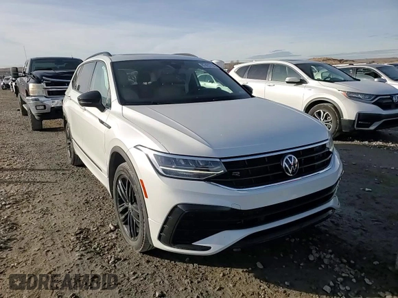 2022 Volkswagen Tiguan SE R-Line Black with VIN 3VV8B7AX8NM071695, listed as a Copart auction lot 87423714 with 27,776 mi miles and Salvage Title. Bid and sale history available at DreamBid. Image 12.