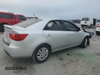 2013 Kia Forte LX with VIN KNAFT4A27D5723083, listed as a Copart auction lot 53980335 with 121,609 mi miles and Clean Title. Bid and sale history available at carsss.com. Image 3.