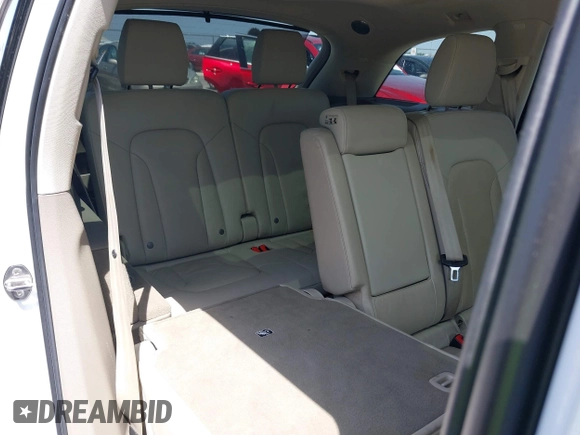 2015 Audi Q7 S line Prestige with VIN WA1DGAFE5FD028605, listed as a IAAI auction lot 42313627 with 143,287 mi miles and . Bid and sale history available at DreamBid. Image 8.