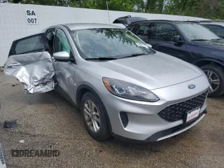 2020 Ford Escape SE z VIN 1FMCU0G61LUA83989, wystawiony jako Copart lot #53801744 z przebiegiem 42 894 mil mil oraz Nie do naprawy • Non repairable. Historia ofert i sprzedaży dostępna na DreamBid. Obrazek 4.