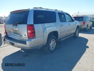 2012 Chevrolet Suburban LT with VIN 1GNSKJE72CR181012, listed as a IAAI auction lot 41621884 with 197,467 mi miles. Bid and sale history available at carsss.com. Image 4.