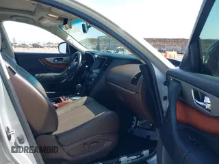 2013 Infiniti FX with VIN JN8CS1MU9DM142005, listed as a IAAI auction lot 42418388 with 81,715 mi miles and . Bid and sale history available at DreamBid. Image 5.