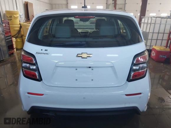 2020 Chevrolet Sonic LT z VIN 1G1JG6SB3L4110788, wystawiony jako IAAI lot #41313209 z przebiegiem 69 122 mil mil oraz . Historia ofert i sprzedaży dostępna na DreamBid. Obrazek 16.
