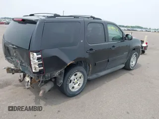 2009 Chevrolet Tahoe 1LT z VIN 1GNFK23009R297220, wystawiony jako IAAI lot #42480122 z przebiegiem 256 343 mil mil oraz . Historia ofert i sprzedaży dostępna na DreamBid. Obrazek 4.