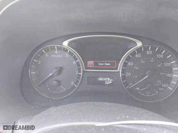 2013 Nissan Pathfinder Platinum with VIN 5N1AR2MN4DC639381, listed as a IAAI auction lot 41408173 with 136,509 mi miles. Bid and sale history available at carsss.com. Image 7.