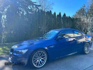 2011 BMW M3 with VIN WBSKG9C55BE368172, listed as a Copart auction lot 43218325 with 70,952 mi miles and Clean Title. Bid and sale history available at carsss.com. Image 2.