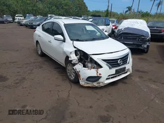 2017 Nissan Versa SV z VIN 3N1CN7AP6HL870551, wystawiony jako IAAI lot #41723155 z przebiegiem 145 908 mil mil oraz . Historia ofert i sprzedaży dostępna na DreamBid. Obrazek 1.
