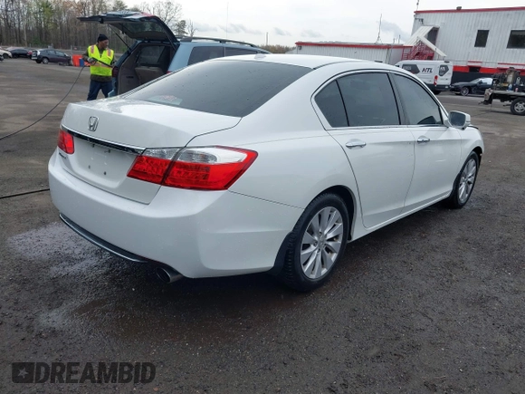 2015 Honda Accord EX-L z VIN 1HGCR2F84FA028254, wystawiony jako IAAI lot #41953811 z przebiegiem 140 902 mil mil oraz . Historia ofert i sprzedaży dostępna na DreamBid. Obrazek 4.