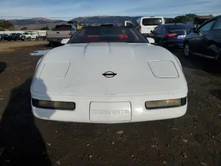 1993 Chevrolet Corvette with VIN 1G1YY23P0P5114800, listed as a Copart auction lot 85556704 with 158,011 mi miles and Clean Title. Bid and sale history available at carsss.com. Image 5.