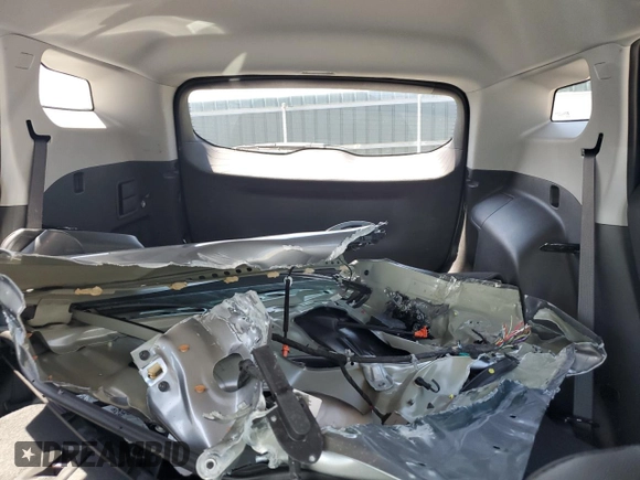 2024 GMC Terrain SLT with VIN 3GKALVEG0RL287777, listed as a Copart auction lot 62133405 with 27,212 mi miles and Clean title. Bid and sale history available at DreamBid. Image 10.