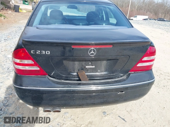 2007 Mercedes-Benz C 230 Sport with VIN WDBRF52H47A939760, listed as a IAAI auction lot 42047369 with 163,027 mi miles and . Bid and sale history available at DreamBid. Image 6.
