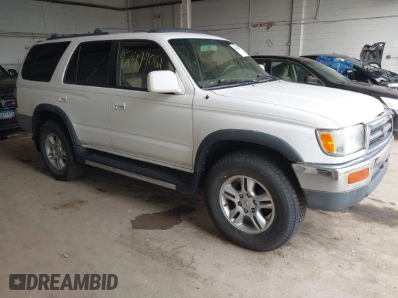 1996 Toyota 4Runner SR5 z VIN JT3GN86R0T0010928, wystawiony jako IAAI lot #42494062 z przebiegiem 219 451 mil mil oraz . Historia ofert i sprzedaży dostępna na DreamBid. Obrazek 1.