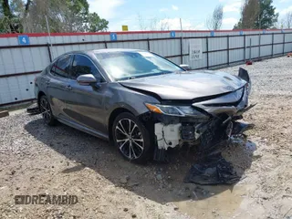 2018 Toyota Camry LE with VIN 4T1B11HK2JU578575, listed as a IAAI auction lot 41850389 with 213,235 mi miles. Bid and sale history available at carsss.com. Image 1.